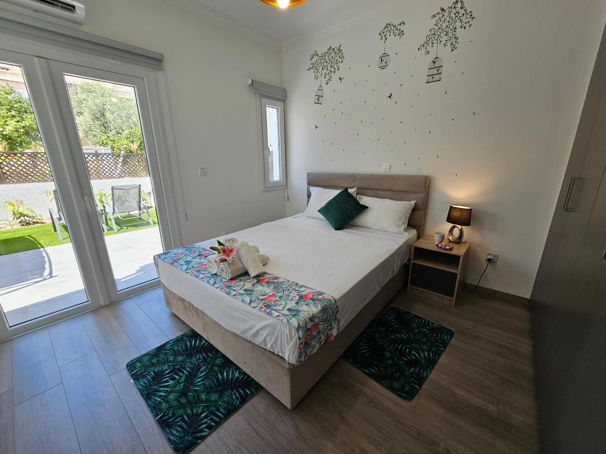 Oroklini Star 200Metres From The Sandy Beach Larnaca Exterior photo